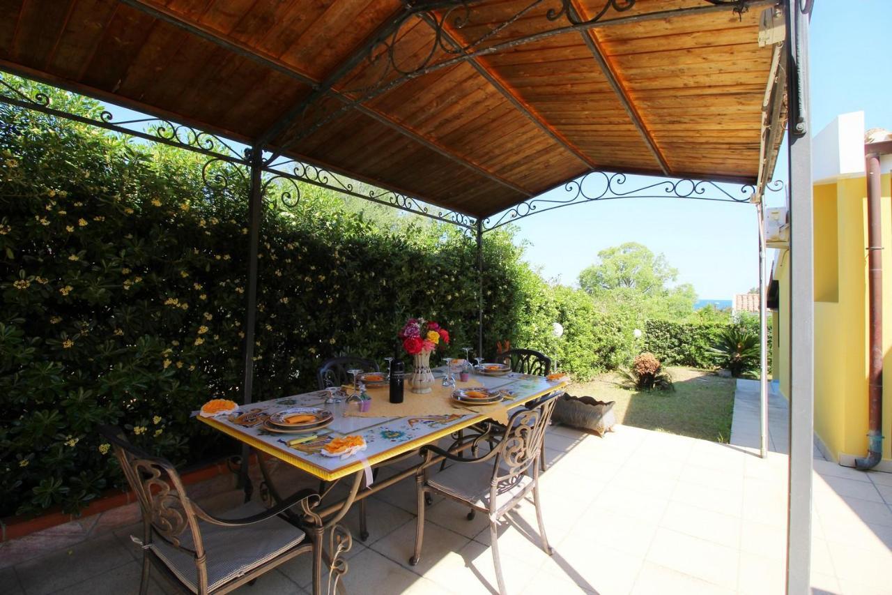 Villa Azzurra Nel Centro Di 哥斯达雷 外观 照片